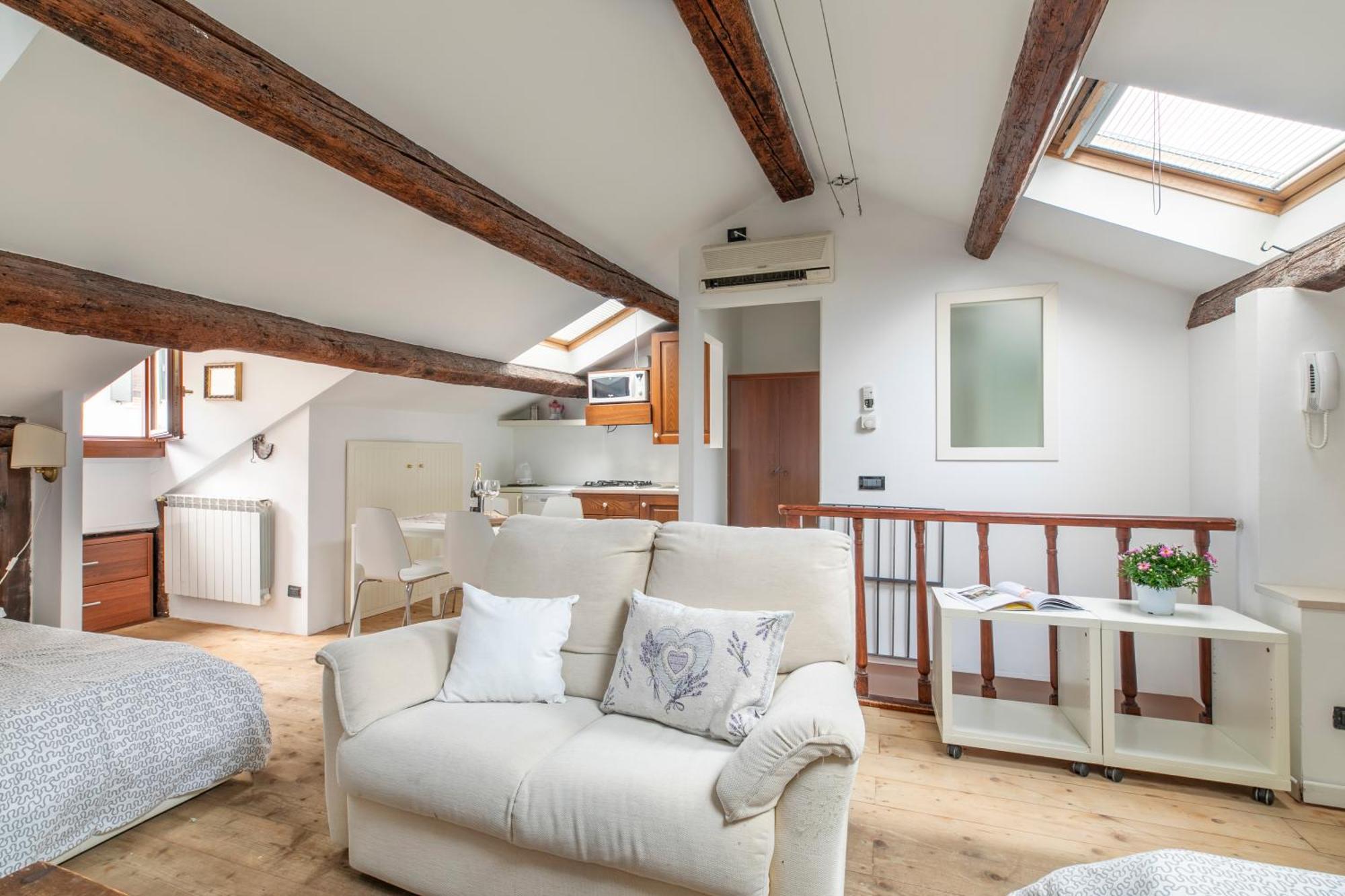 Nice Lovely Attic For 4 Person With Wifi - A/C Venecia Exterior foto