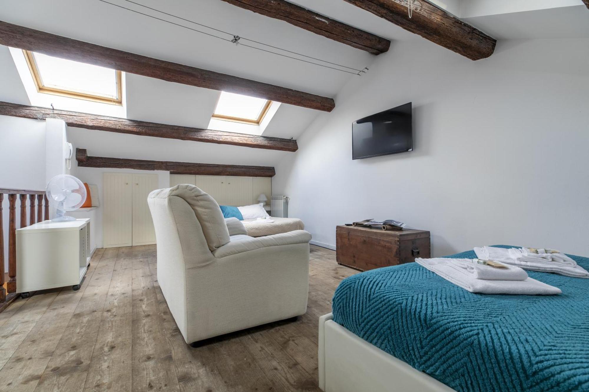 Nice Lovely Attic For 4 Person With Wifi - A/C Venecia Exterior foto